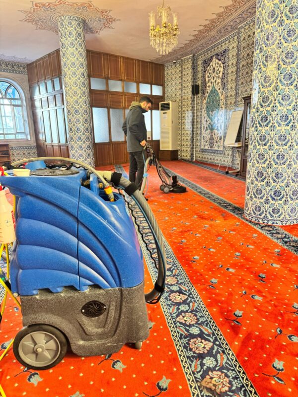 Kadıköy cami halısı yıkama hizmeti - profesyonel ve hijyenik yerinde temizlik